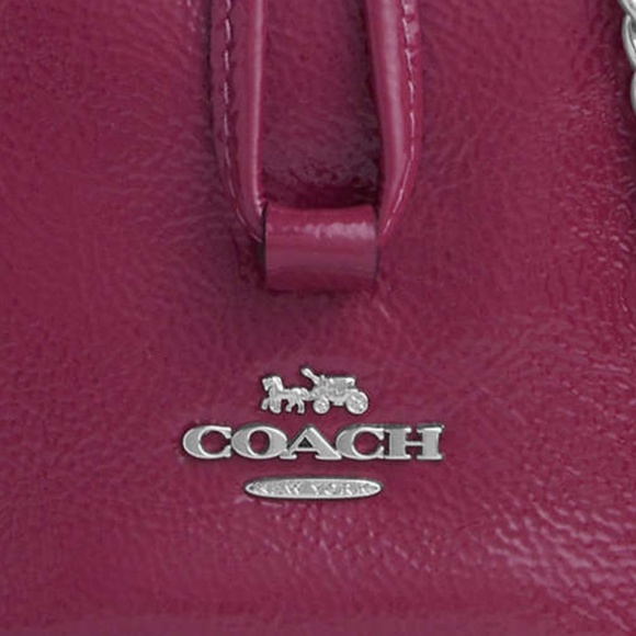 New🩷Coach Drawstring Wristlet- Pink - Picture 3 of 4